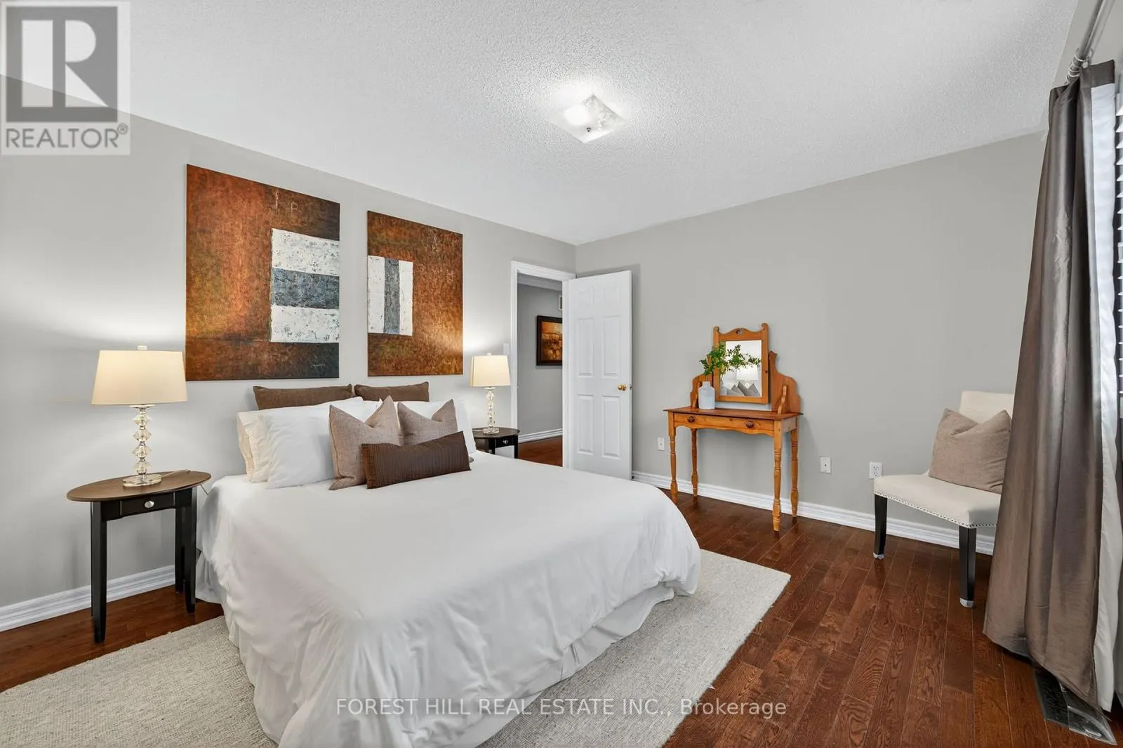 271 AUTUMN HILL BOULEVARD