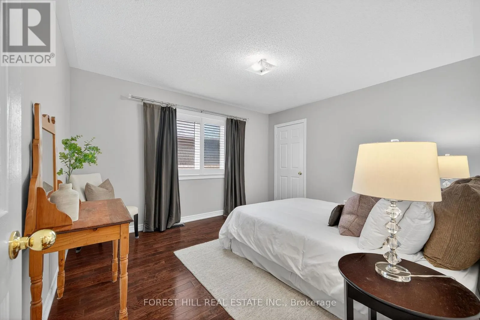 271 AUTUMN HILL BOULEVARD