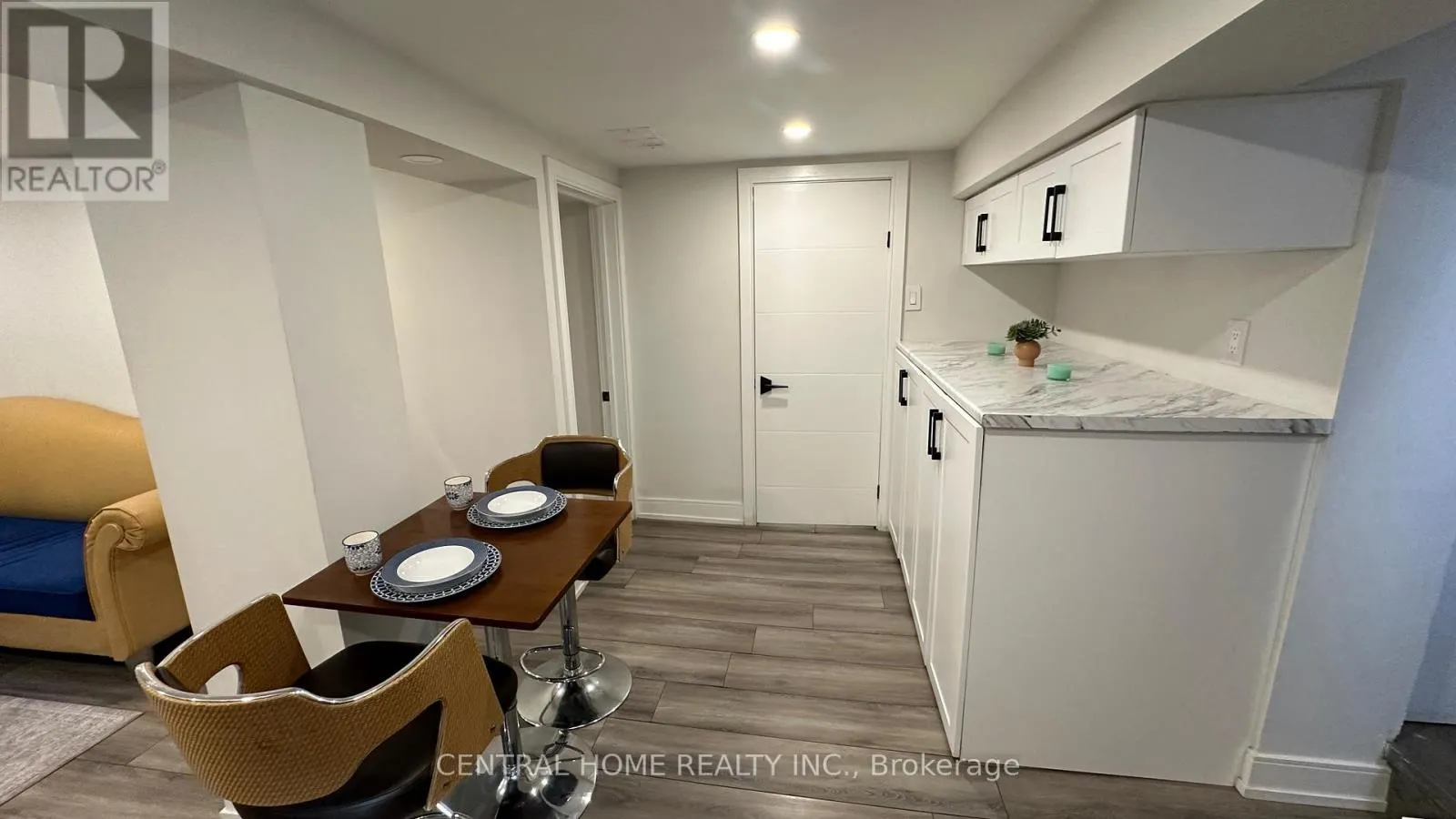 LOWER LEVEL - 139 MAURICE COURT