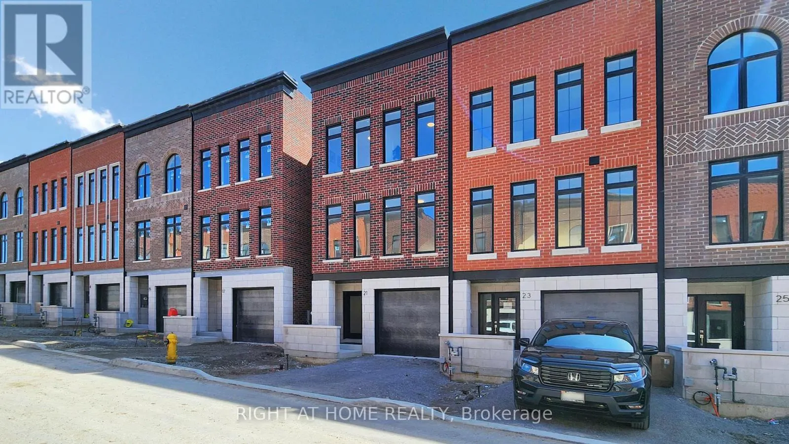 21 CHESTNUT COURT
