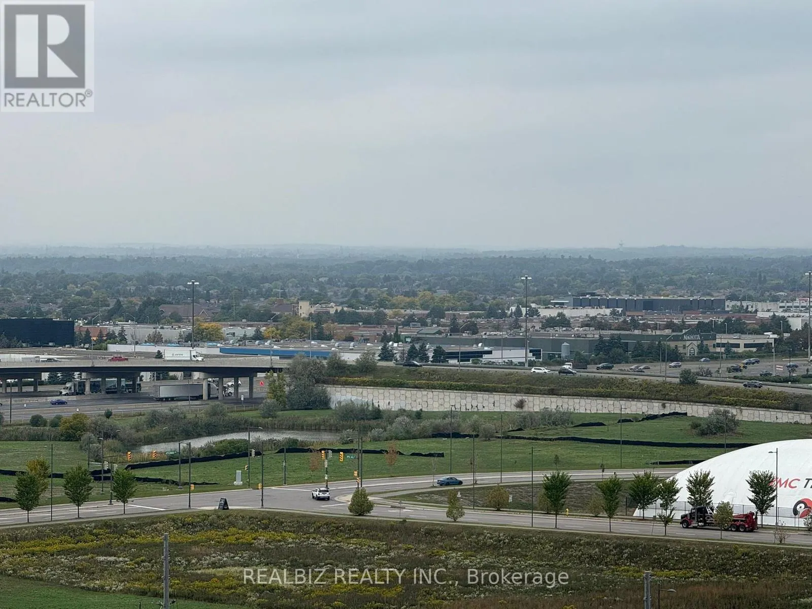 1715 - 28 INTERCHANGE WAY