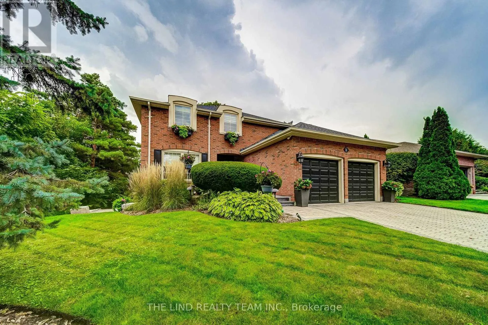 35 GOLF LINKS DRIVE