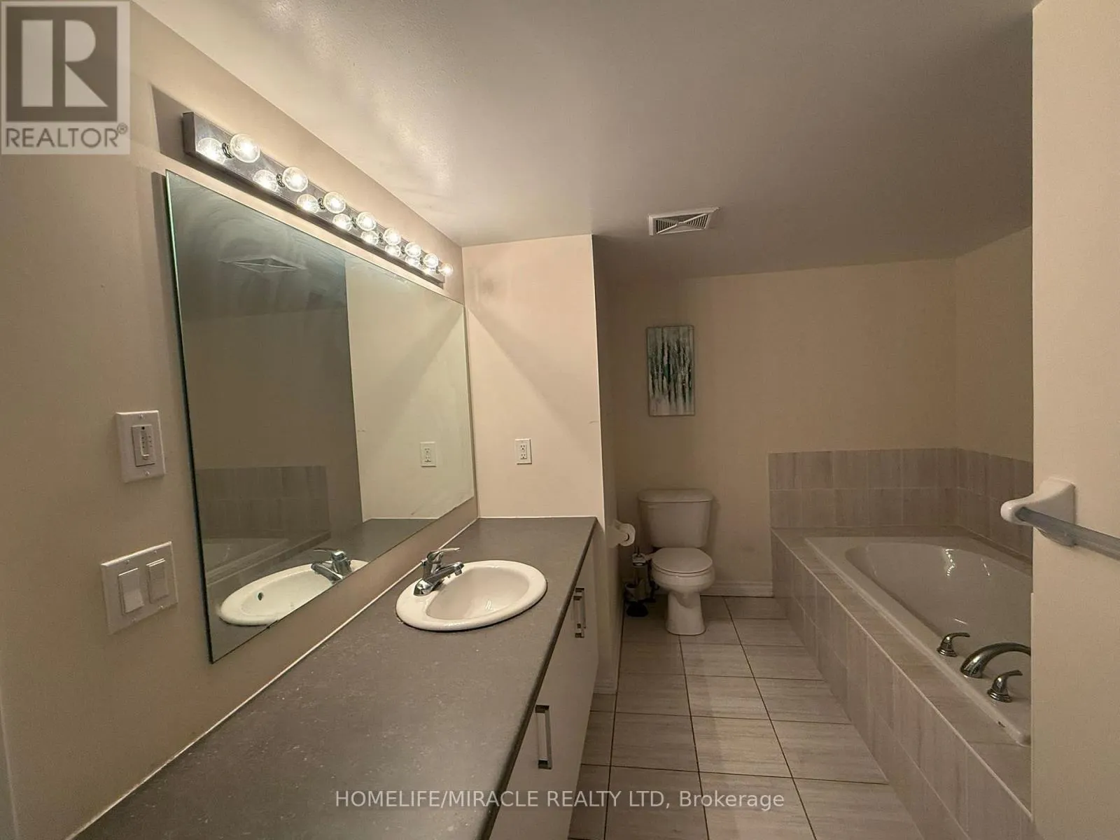 33 - 181 PARKTREE DRIVE