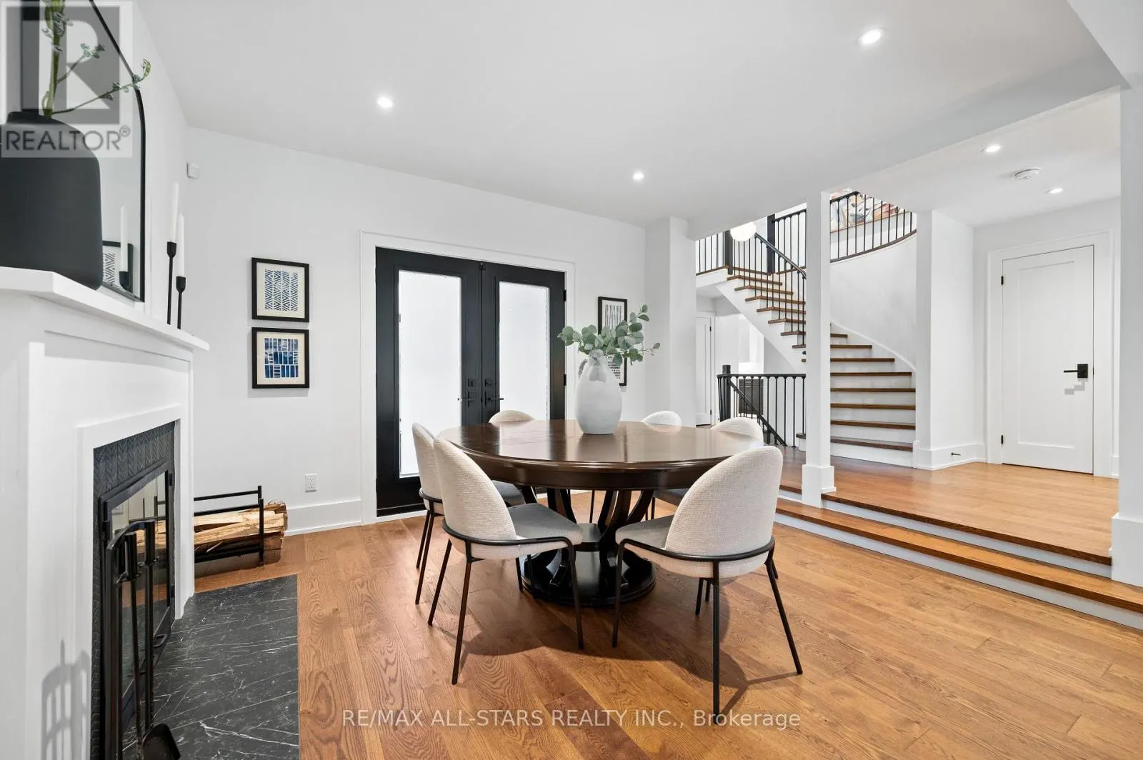 45 ROSEMEAD CLOSE