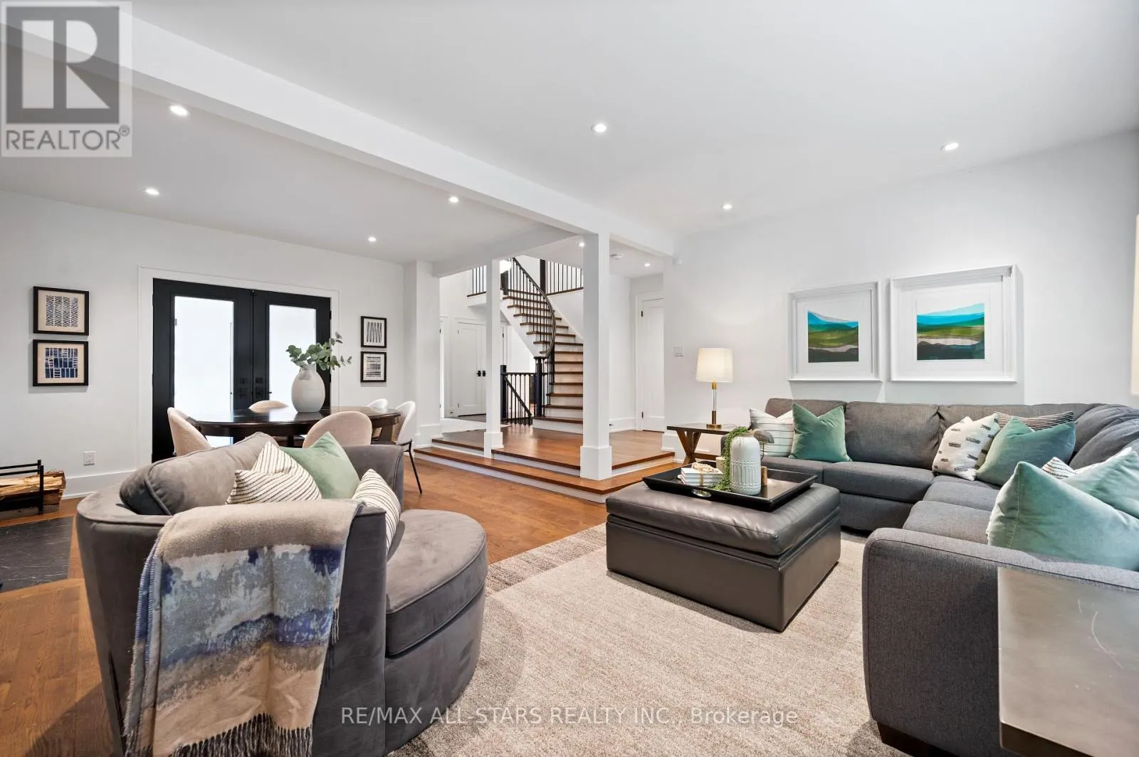 45 ROSEMEAD CLOSE