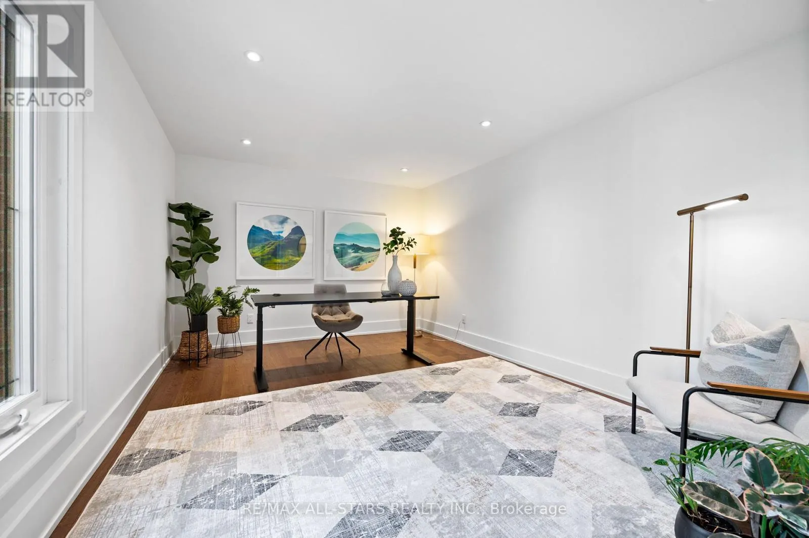 45 ROSEMEAD CLOSE