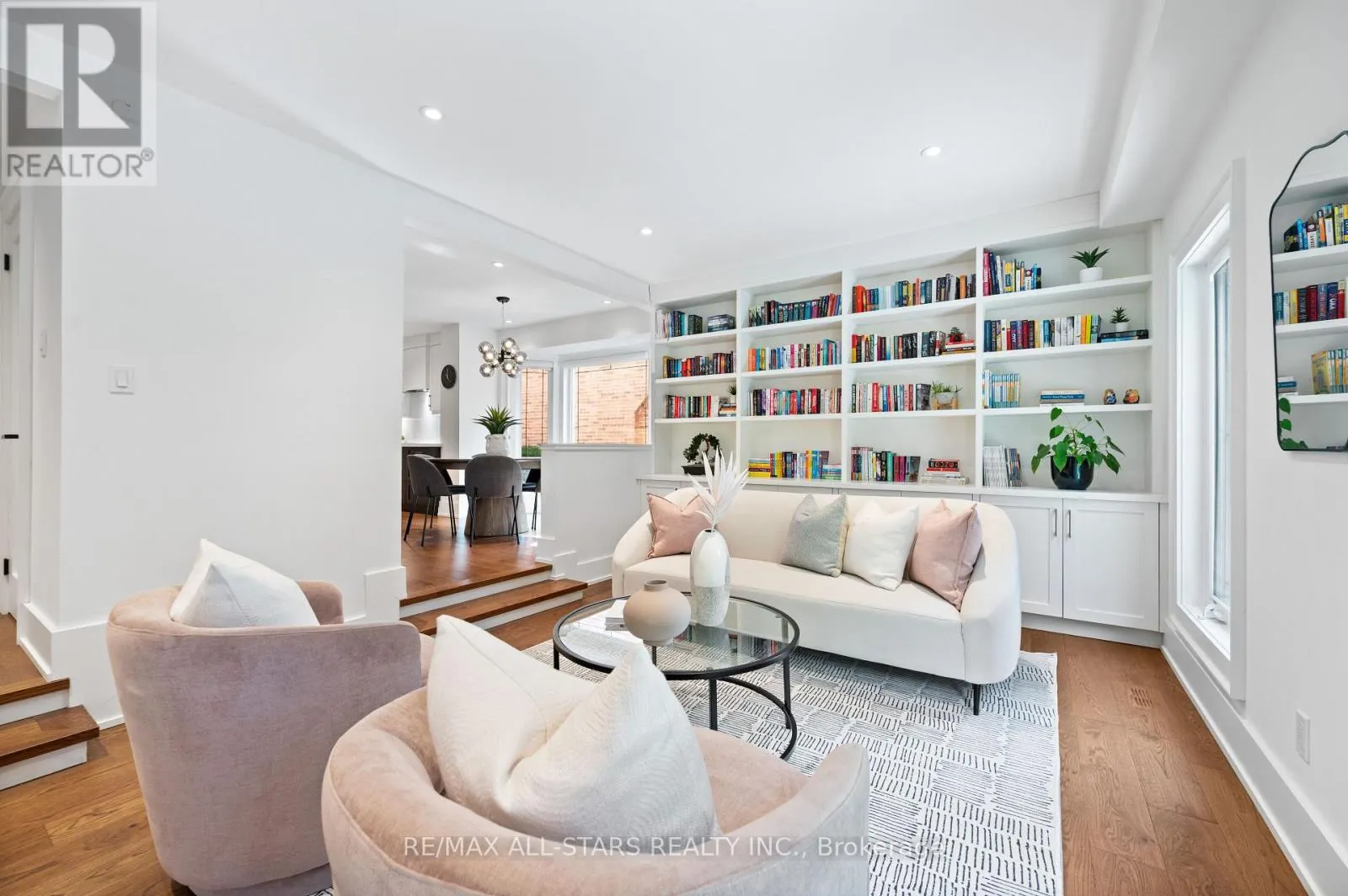 45 ROSEMEAD CLOSE