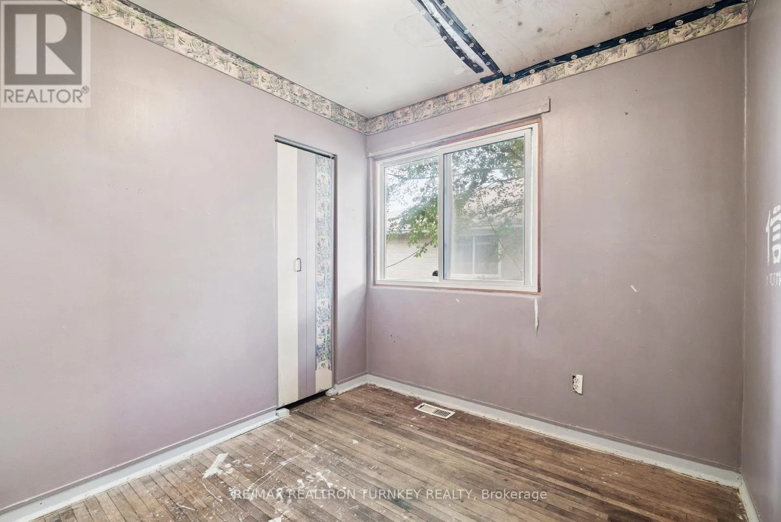 81 RYE CRESCENT
