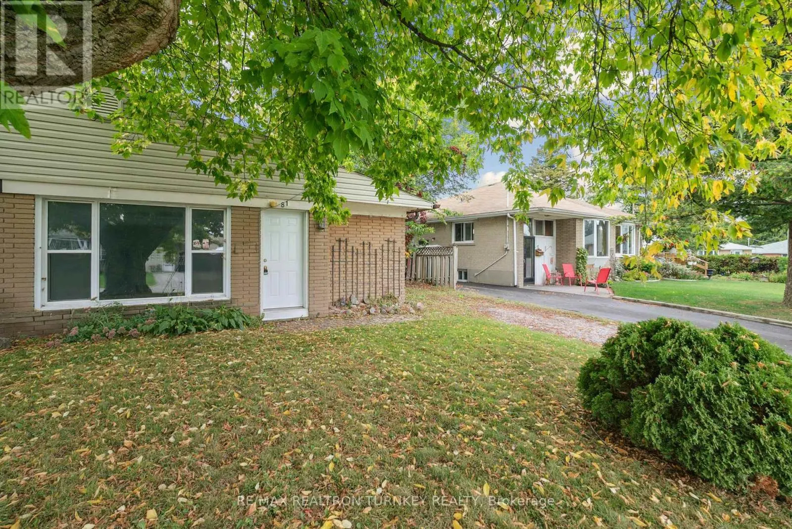 81 RYE CRESCENT
