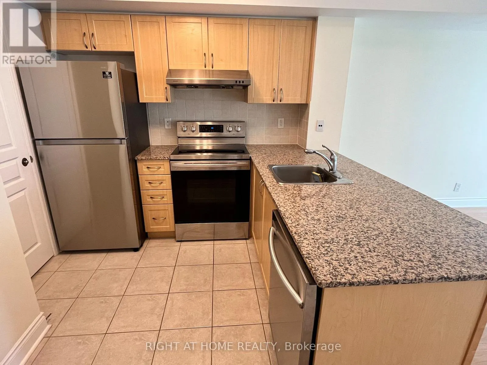 1110 - 55 SOUTH TOWN CENTRE BOULEVARD S
