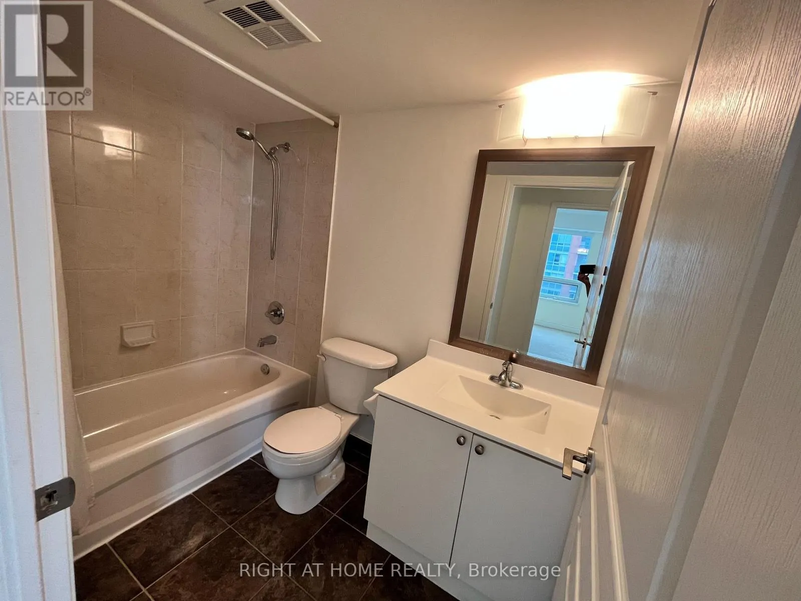1110 - 55 SOUTH TOWN CENTRE BOULEVARD S