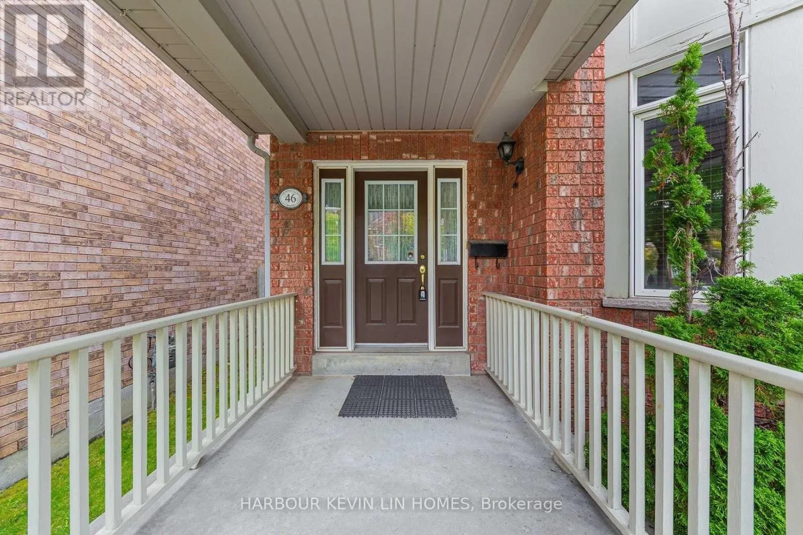 46 COUNTRY GLEN ROAD