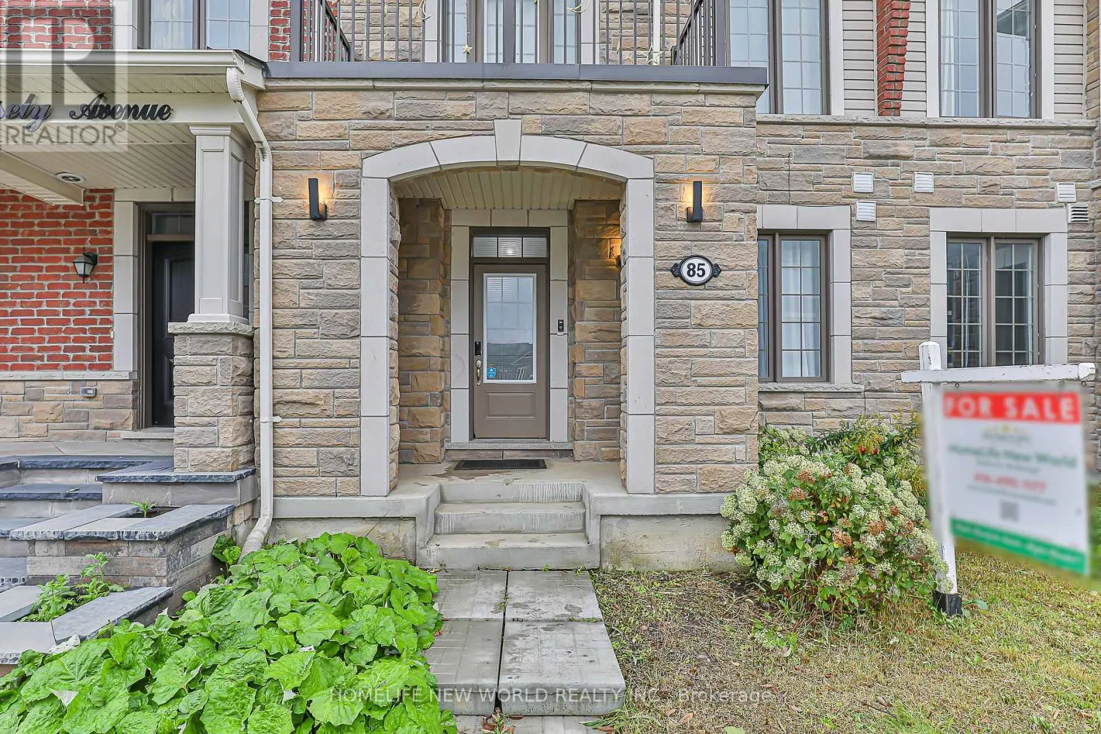 85 CASELY AVENUE