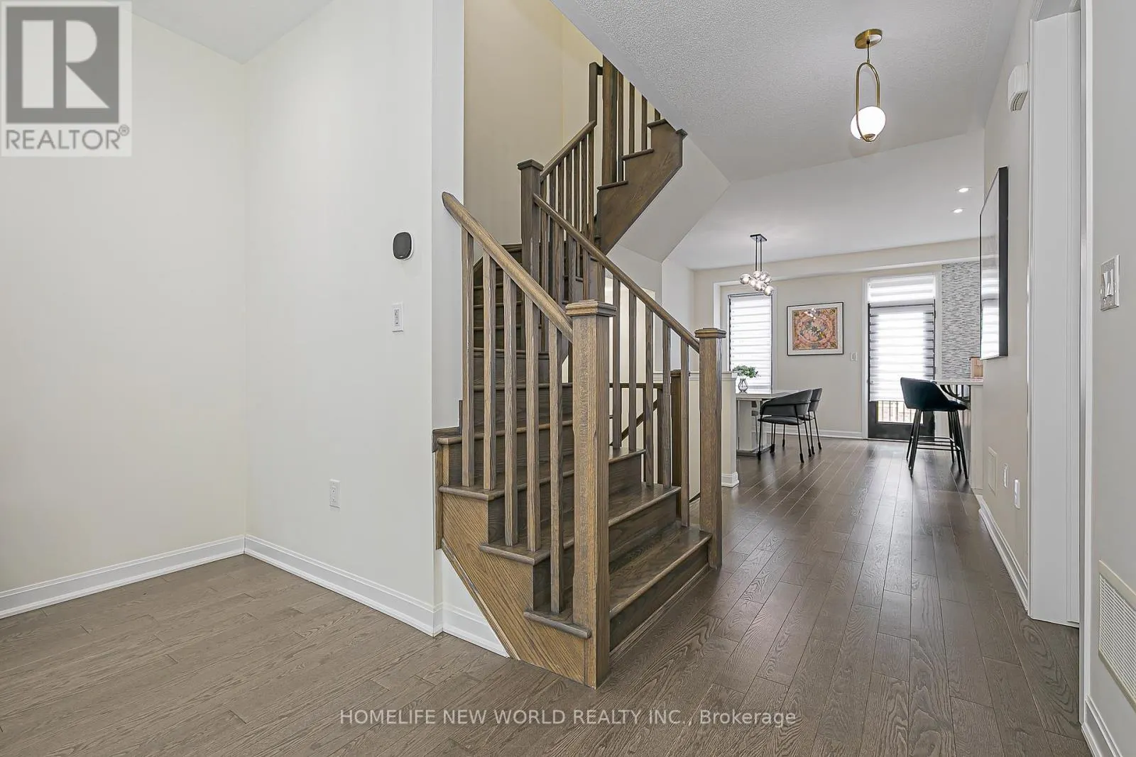 85 CASELY AVENUE