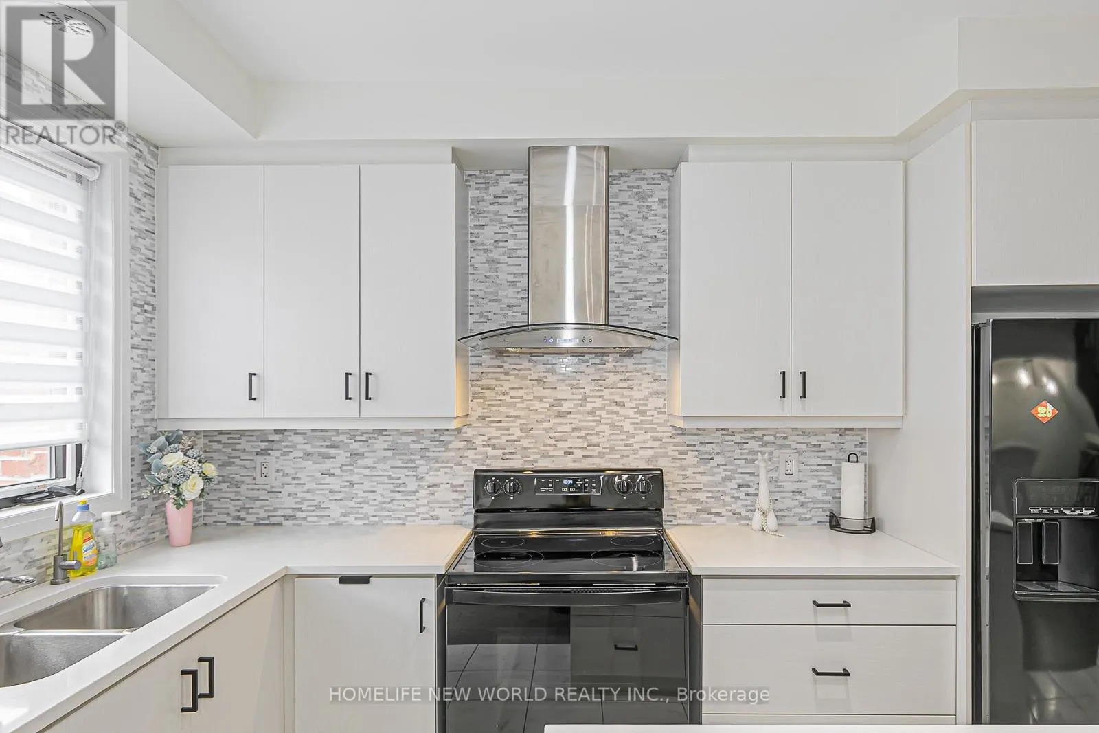 85 CASELY AVENUE