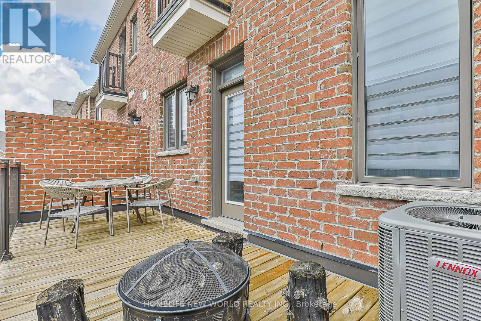 85 CASELY AVENUE