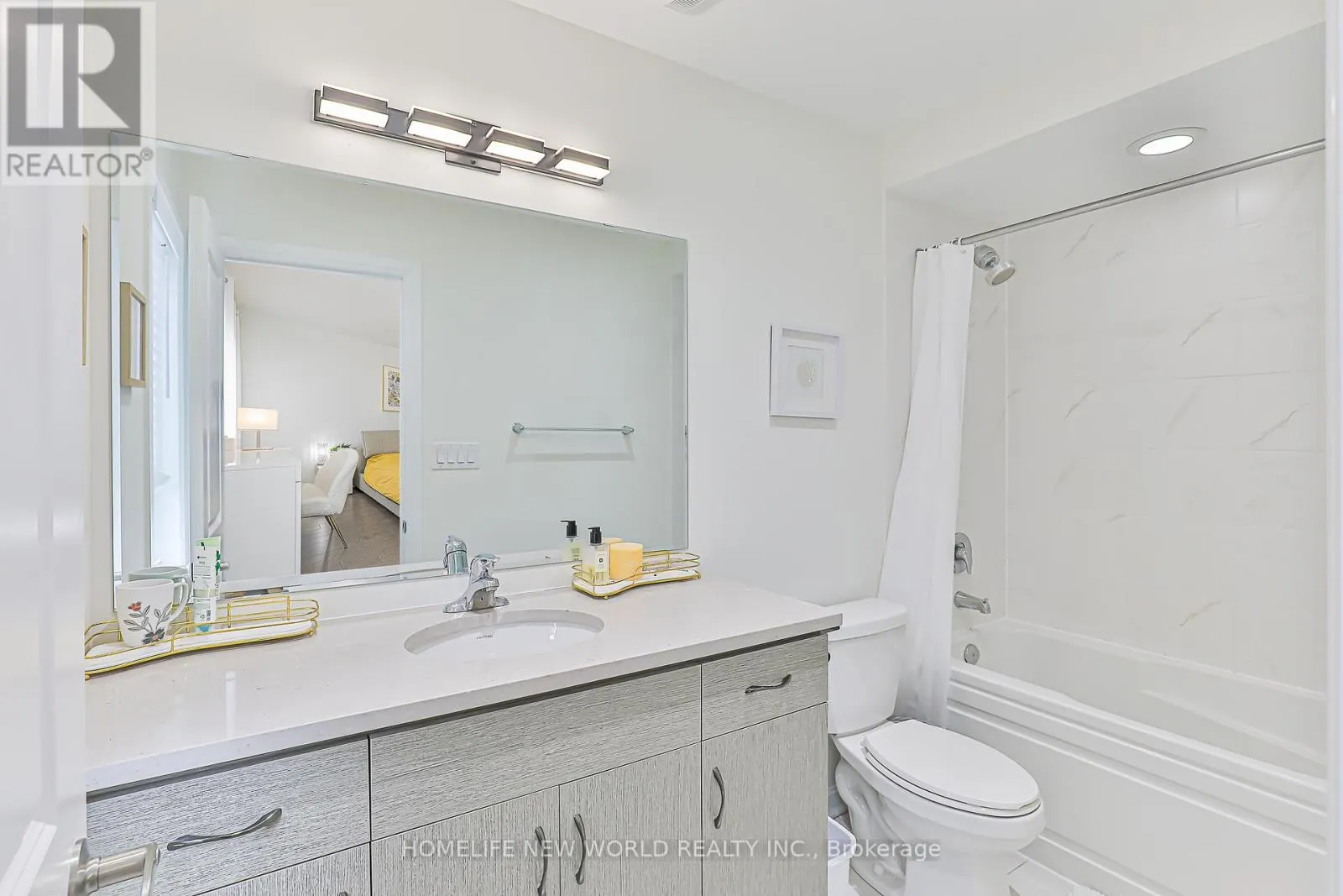 85 CASELY AVENUE