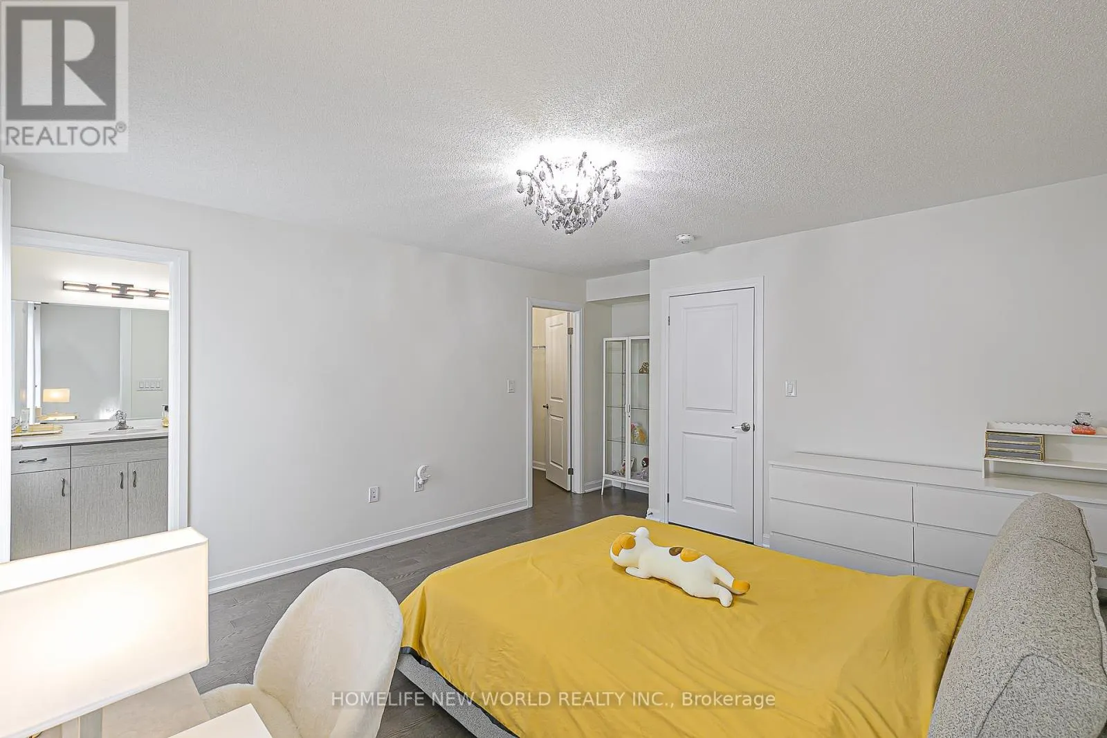 85 CASELY AVENUE