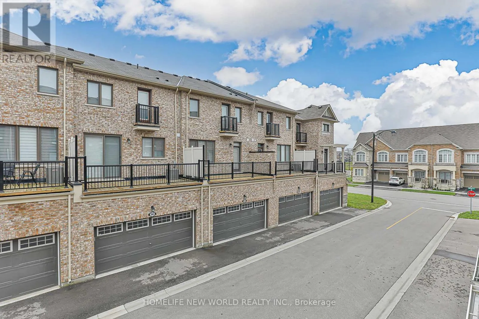 85 CASELY AVENUE
