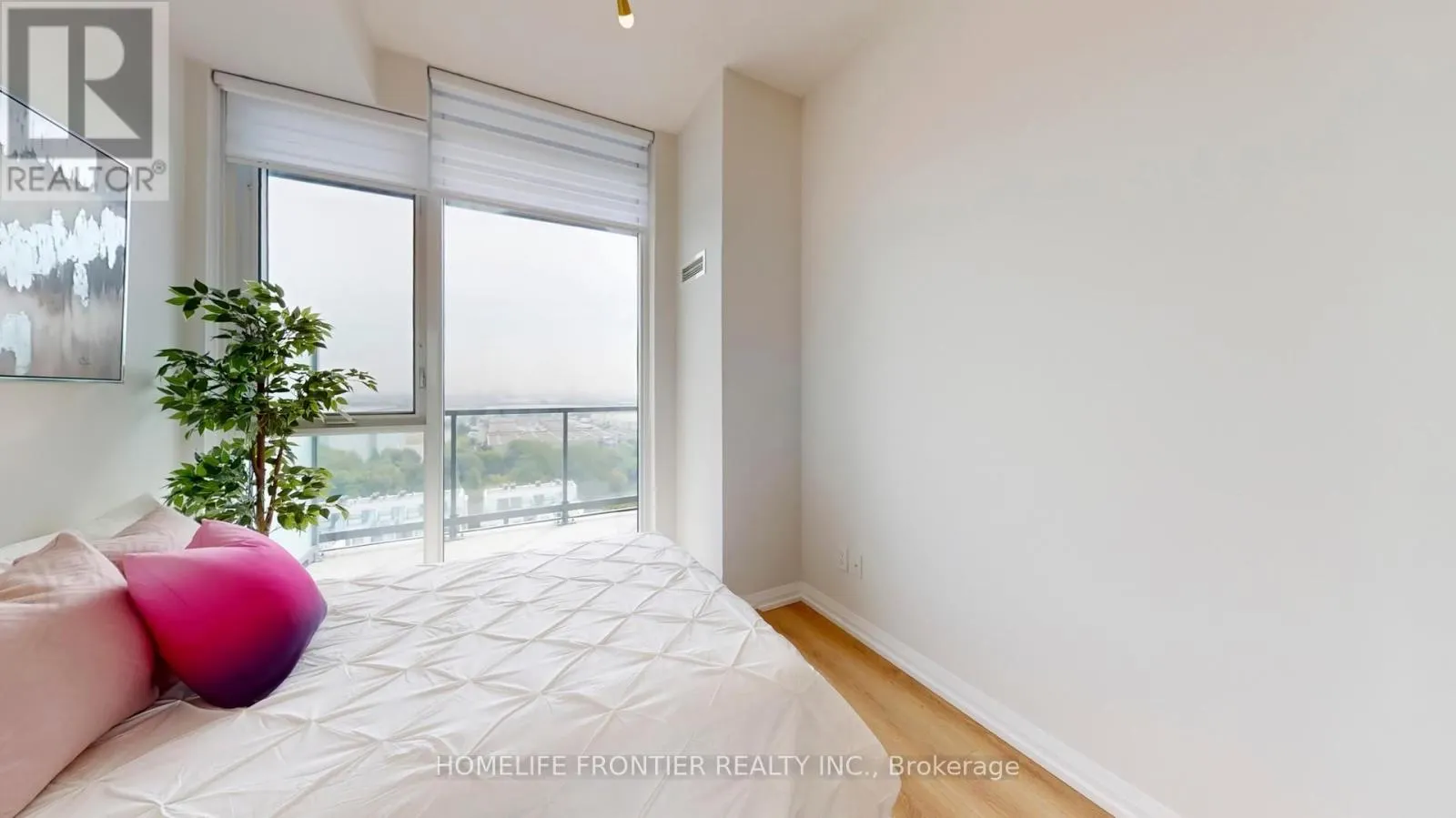 1001 - 7895 JANE STREET
