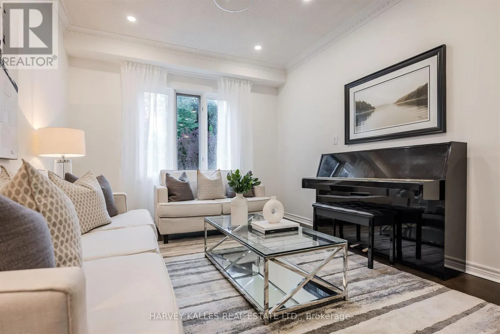 94 SUTCLIFFE CRESCENT