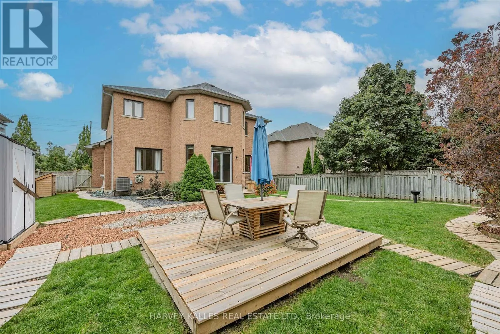 94 SUTCLIFFE CRESCENT
