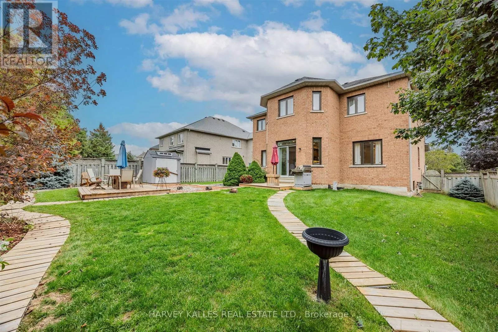 94 SUTCLIFFE CRESCENT