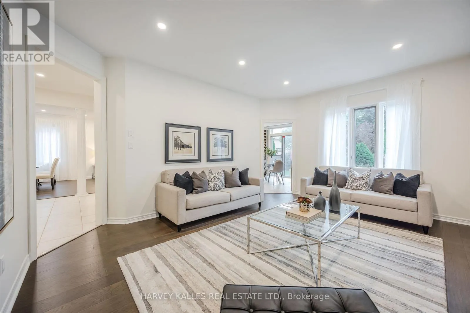 94 SUTCLIFFE CRESCENT