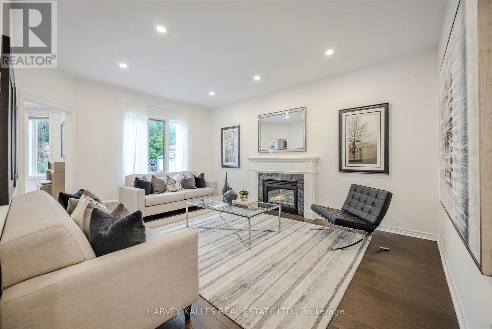 94 SUTCLIFFE CRESCENT