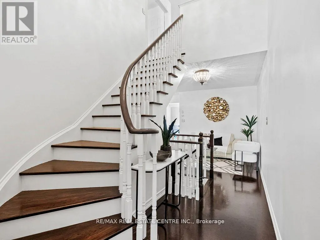 27 MARTELL GATE