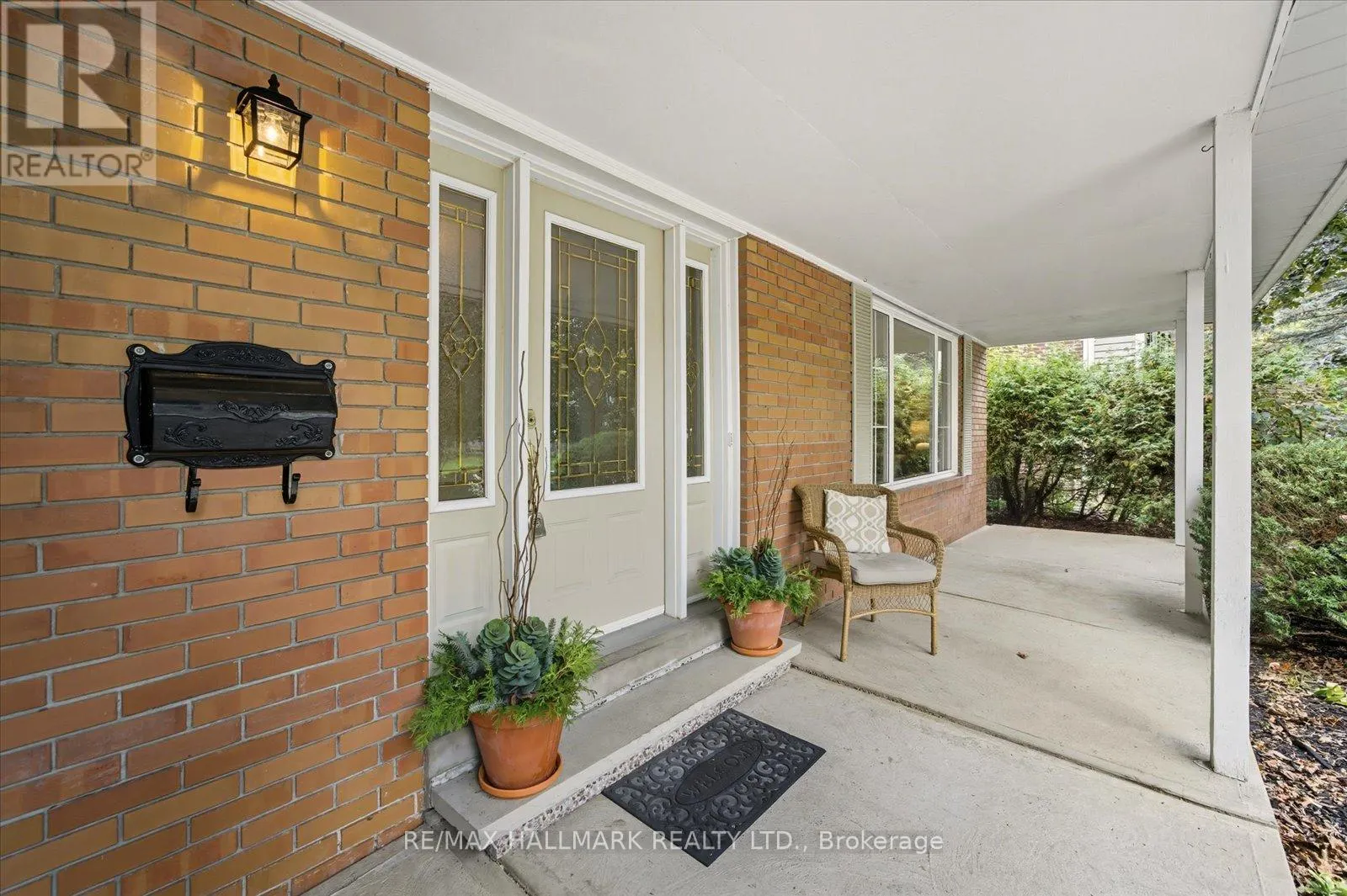 28 CHRISTMAN COURT