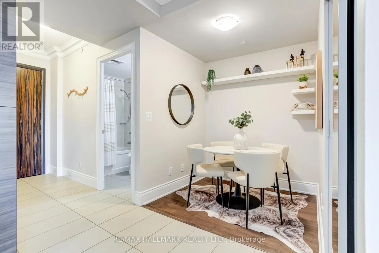 RG15 - 325 SOUTH PARK ROAD