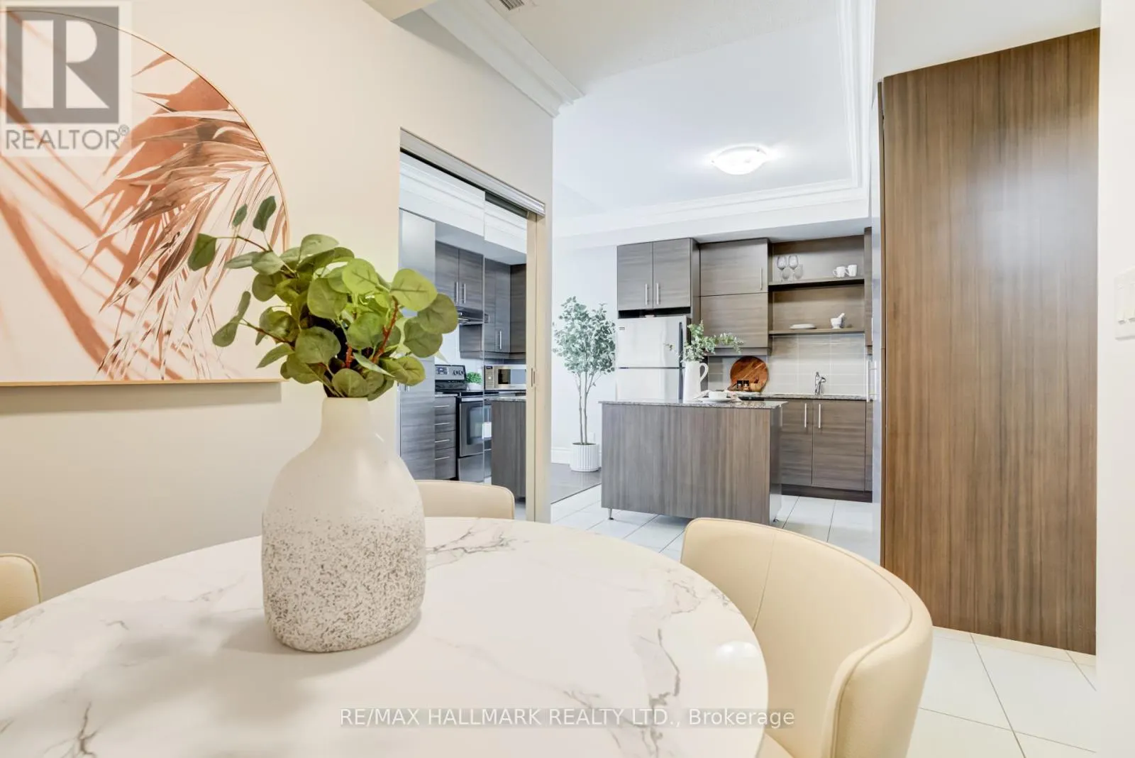 RG15 - 325 SOUTH PARK ROAD