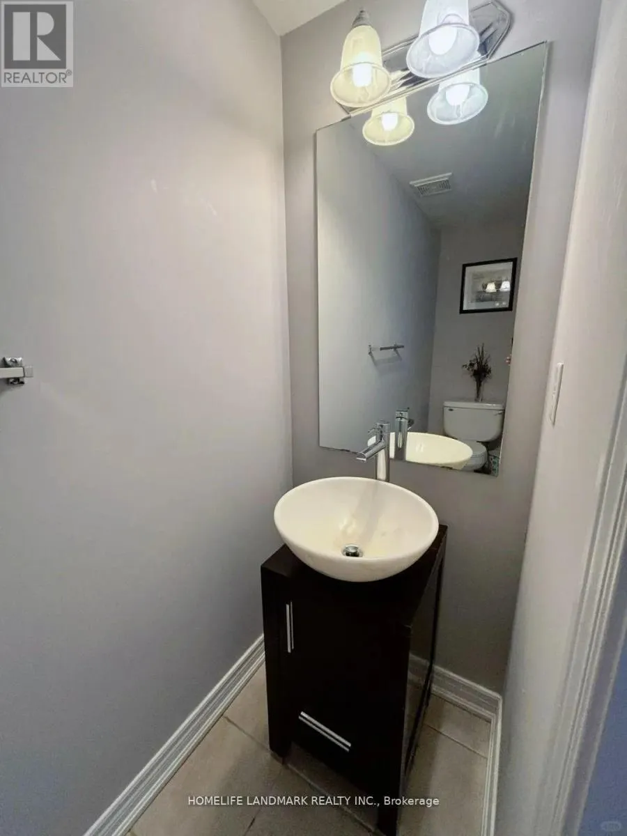 6 LATITUDE LANE