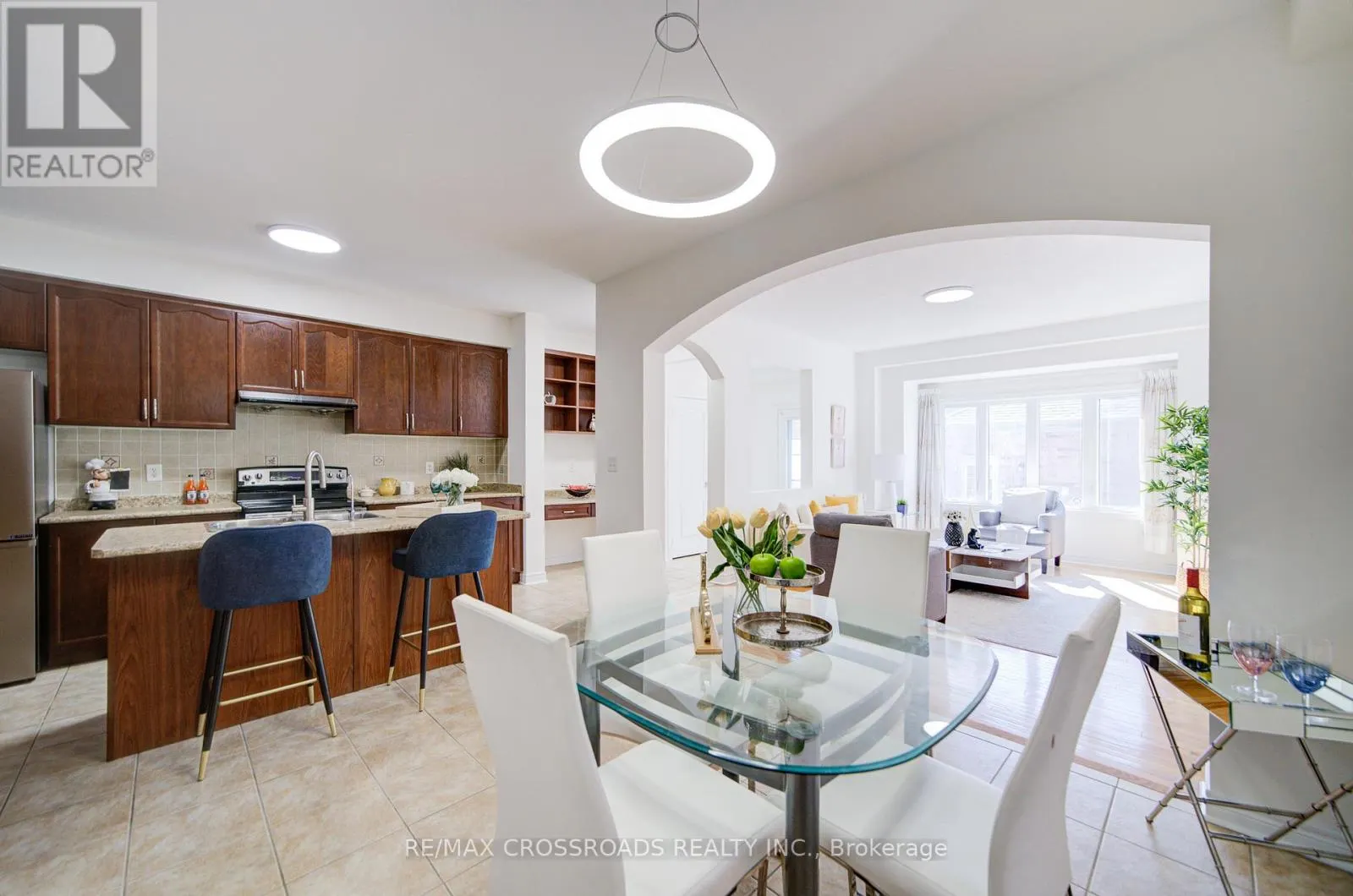 85 SHADY OAKS AVENUE