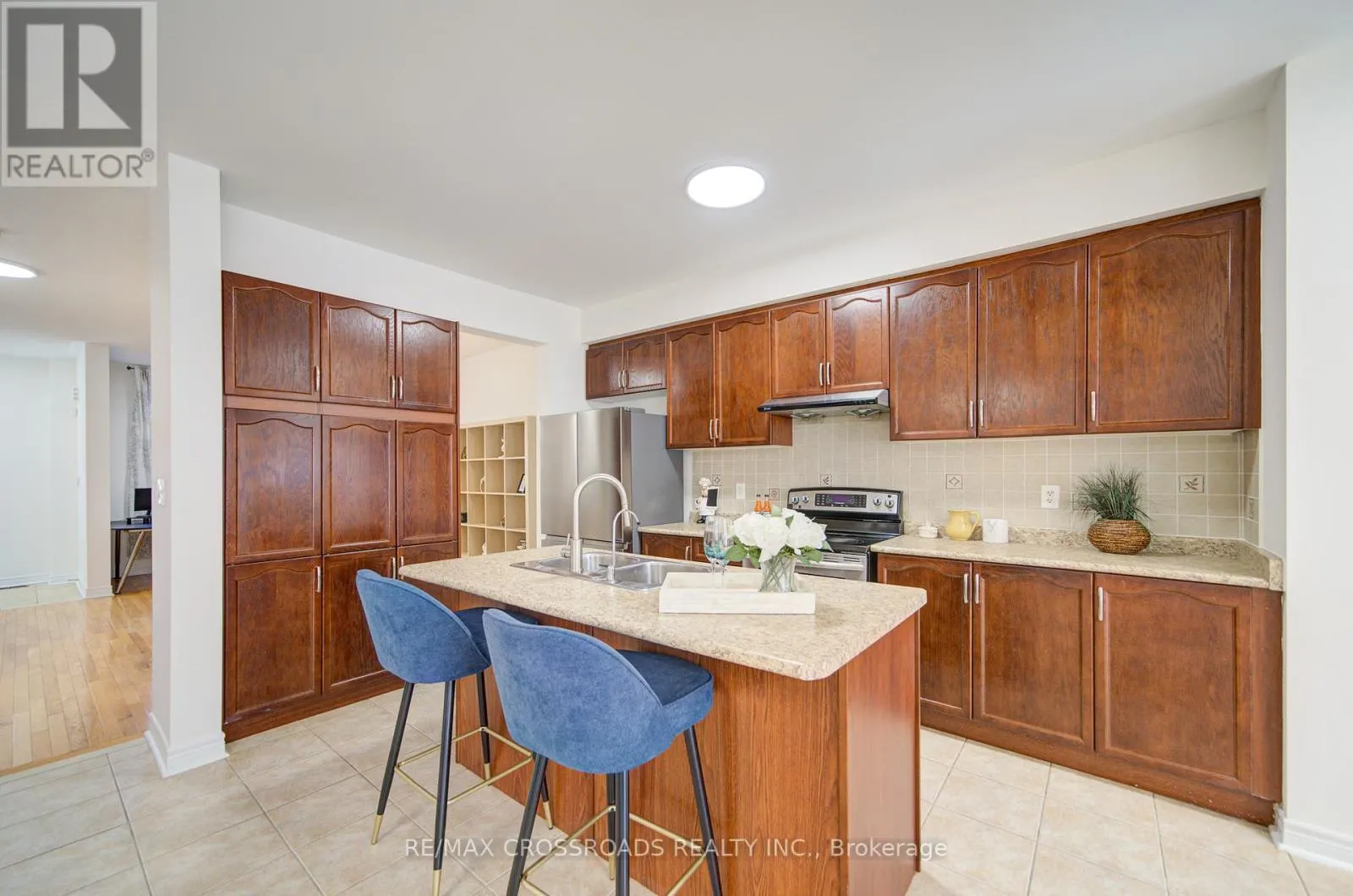 85 SHADY OAKS AVENUE