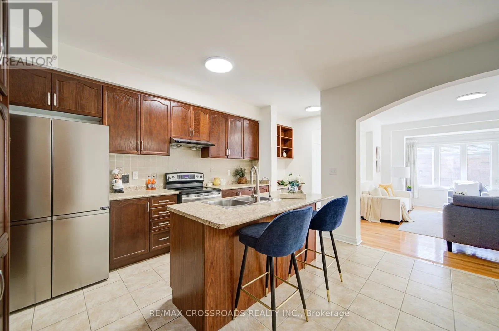 85 SHADY OAKS AVENUE