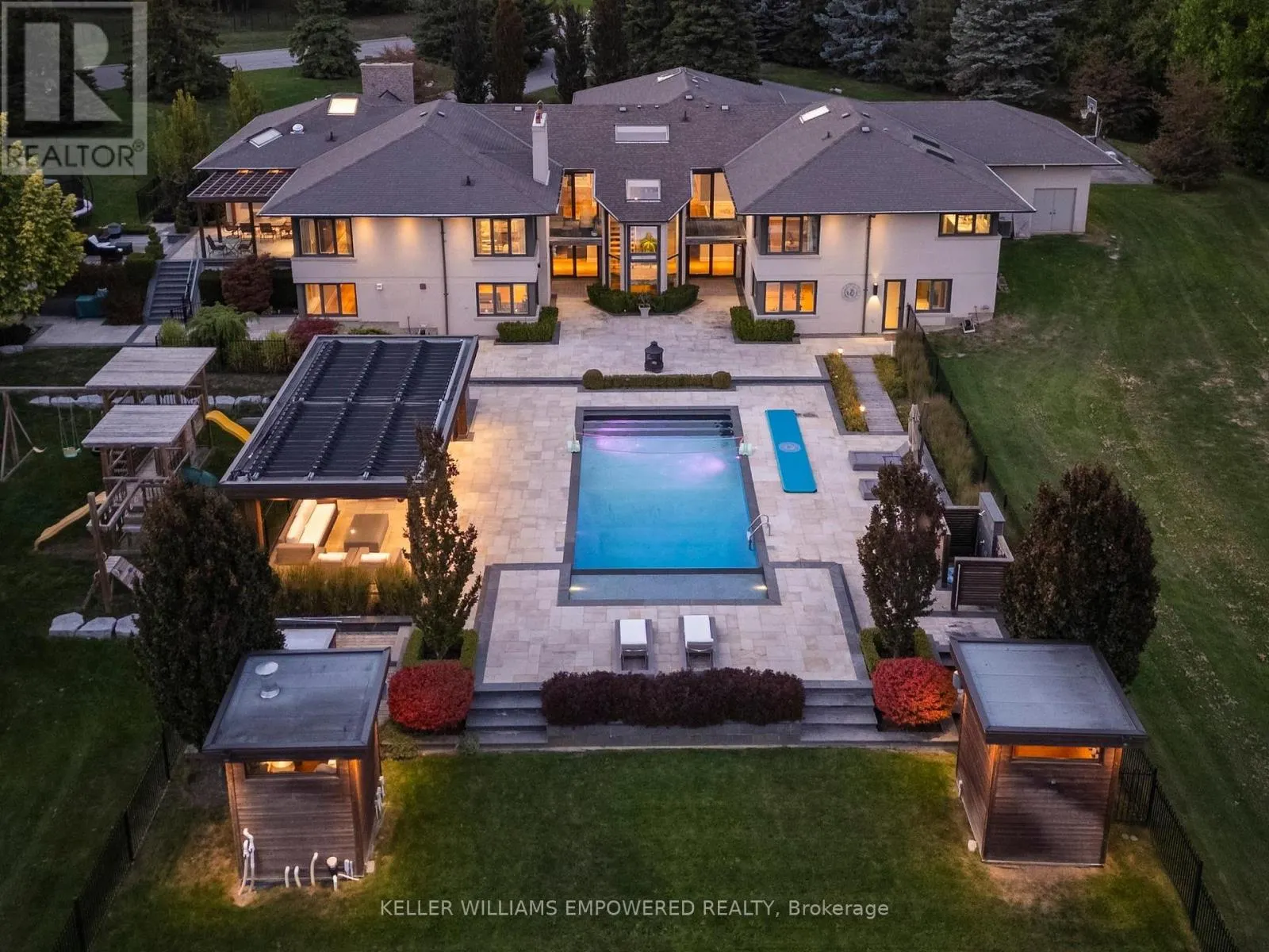 17 DEW DROP COURT