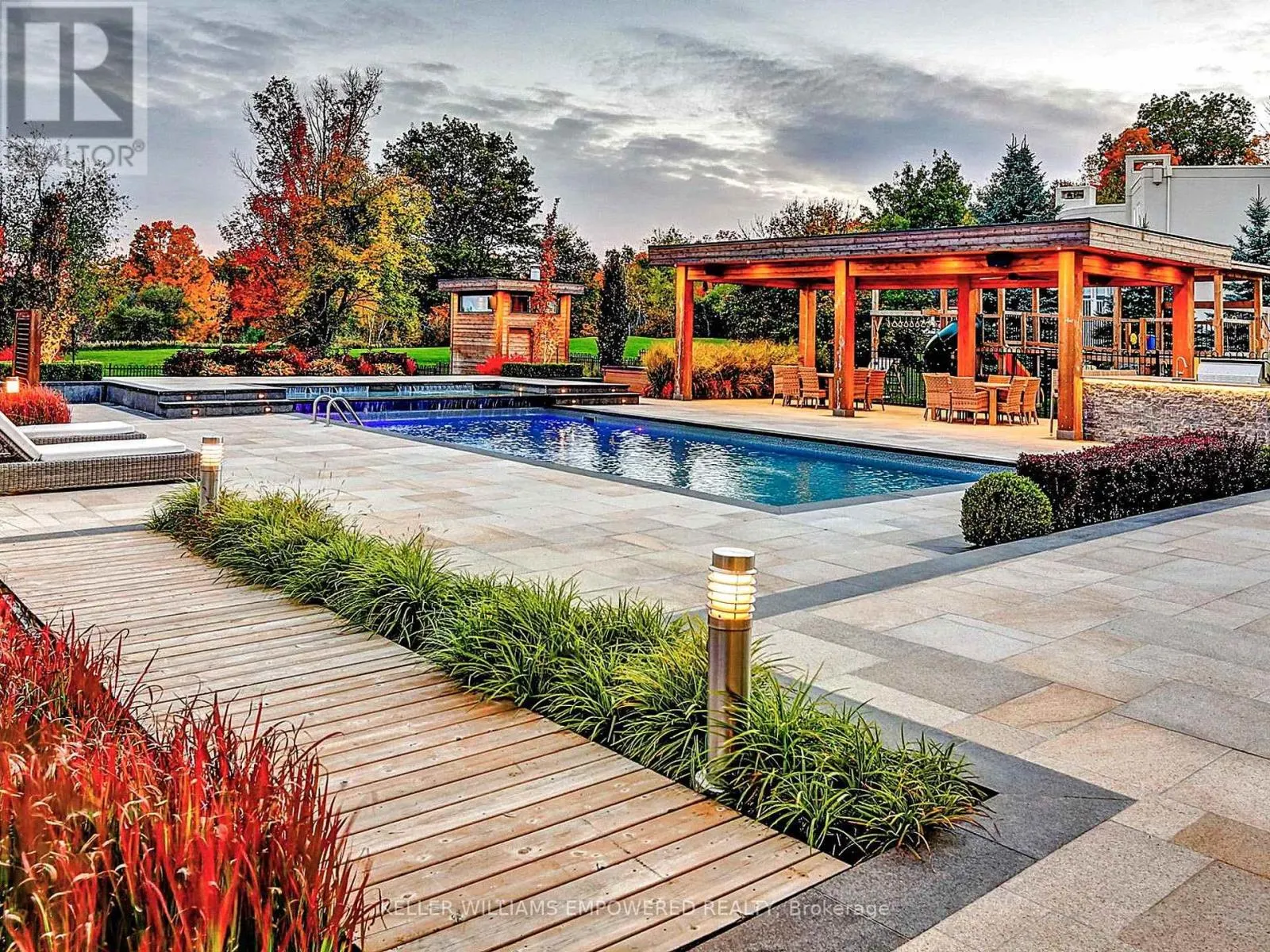 17 DEW DROP COURT