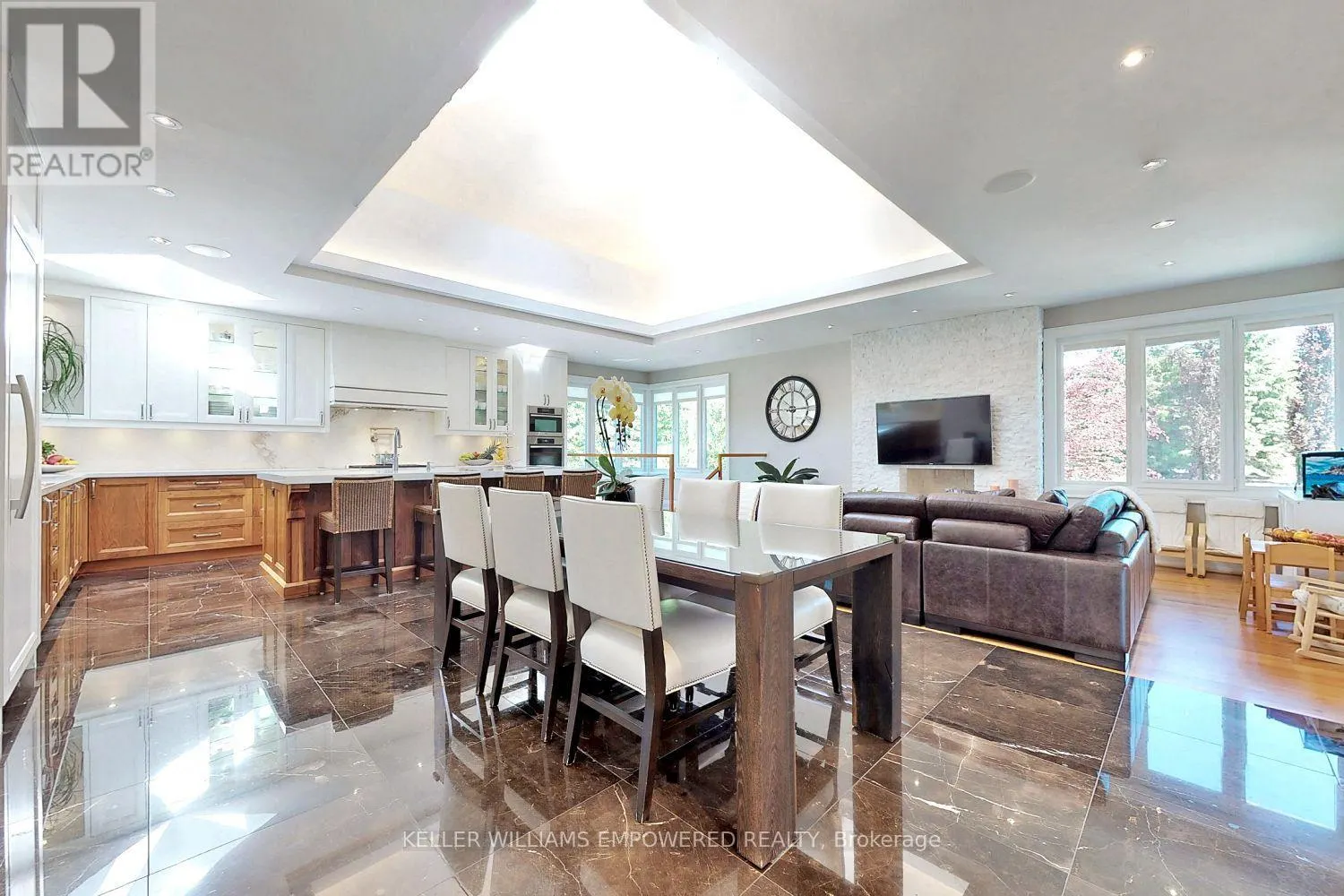 17 DEW DROP COURT