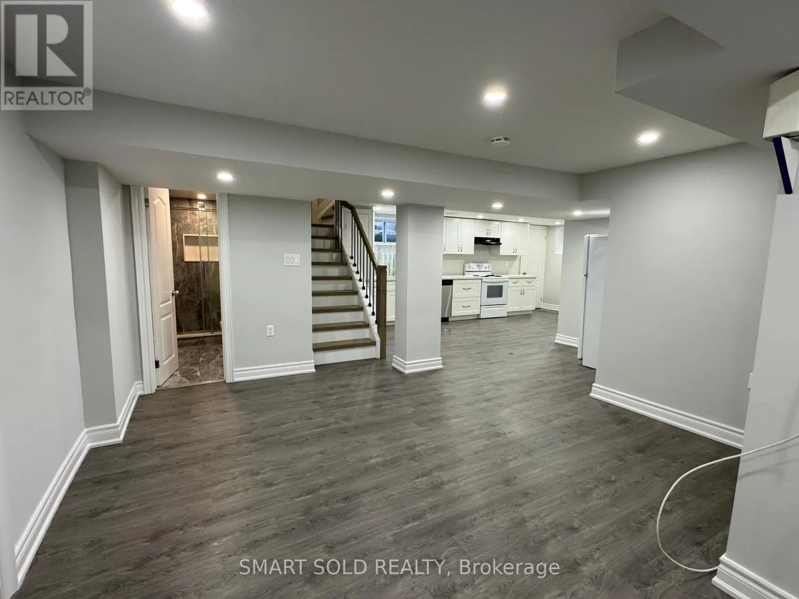 LOWER LEVEL - 414 TAYLOR MILLS DRIVE N