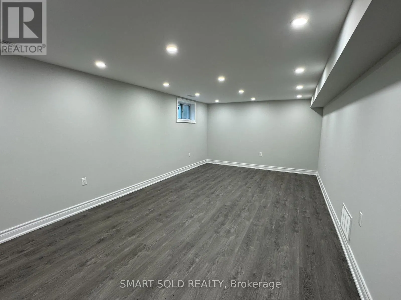 LOWER LEVEL - 414 TAYLOR MILLS DRIVE N