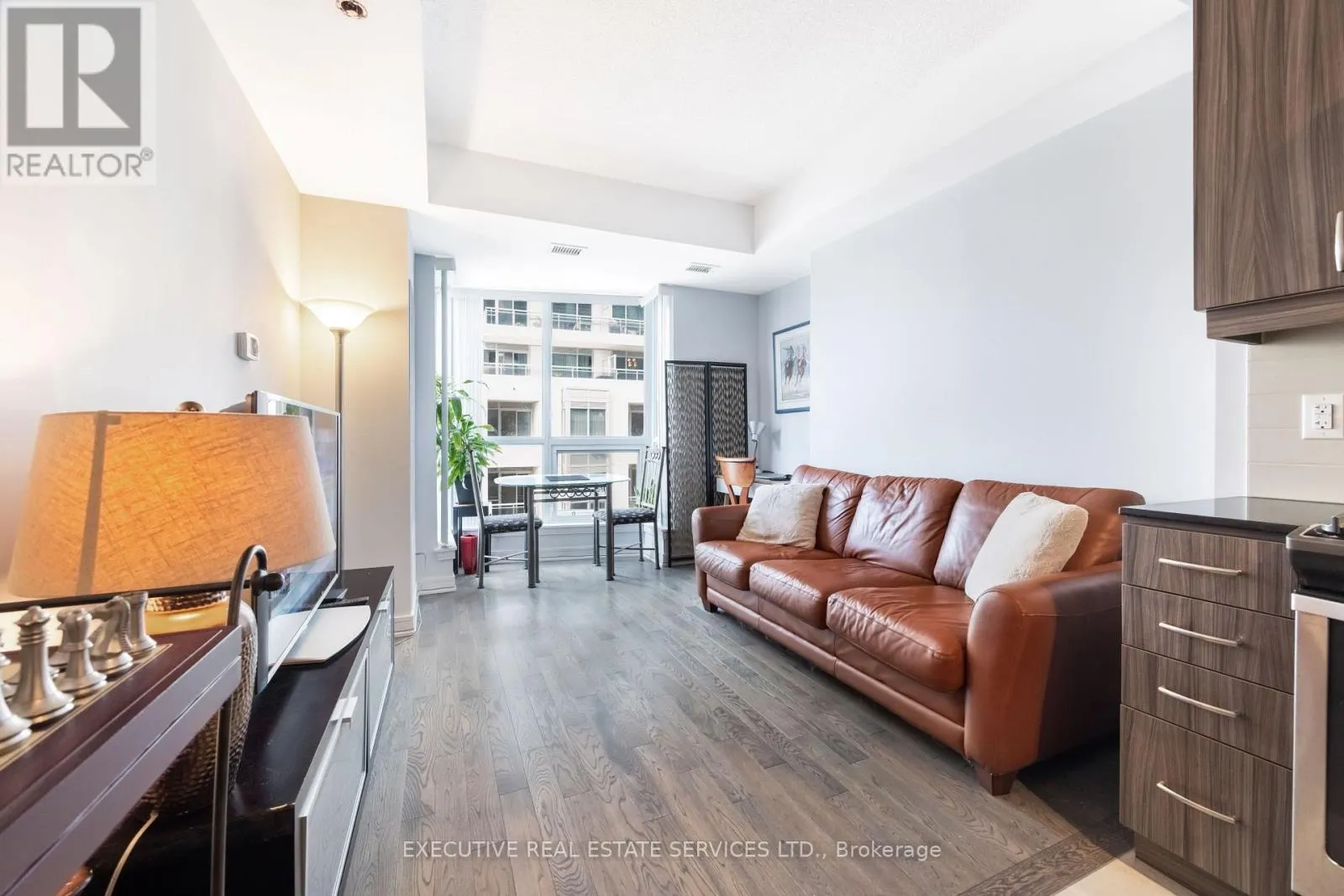 #608 - 9191 YONGE STREET SW