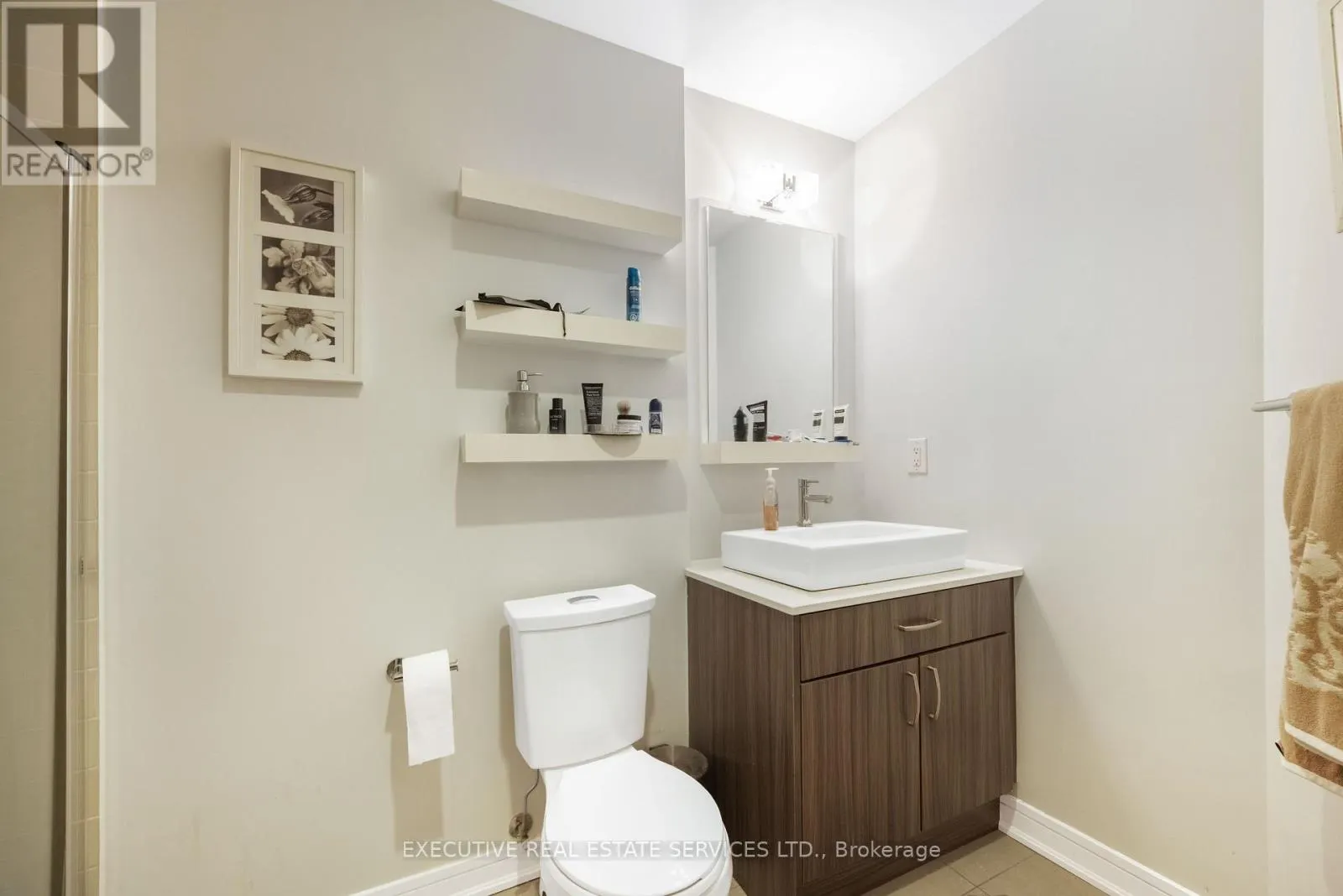 #608 - 9191 YONGE STREET SW