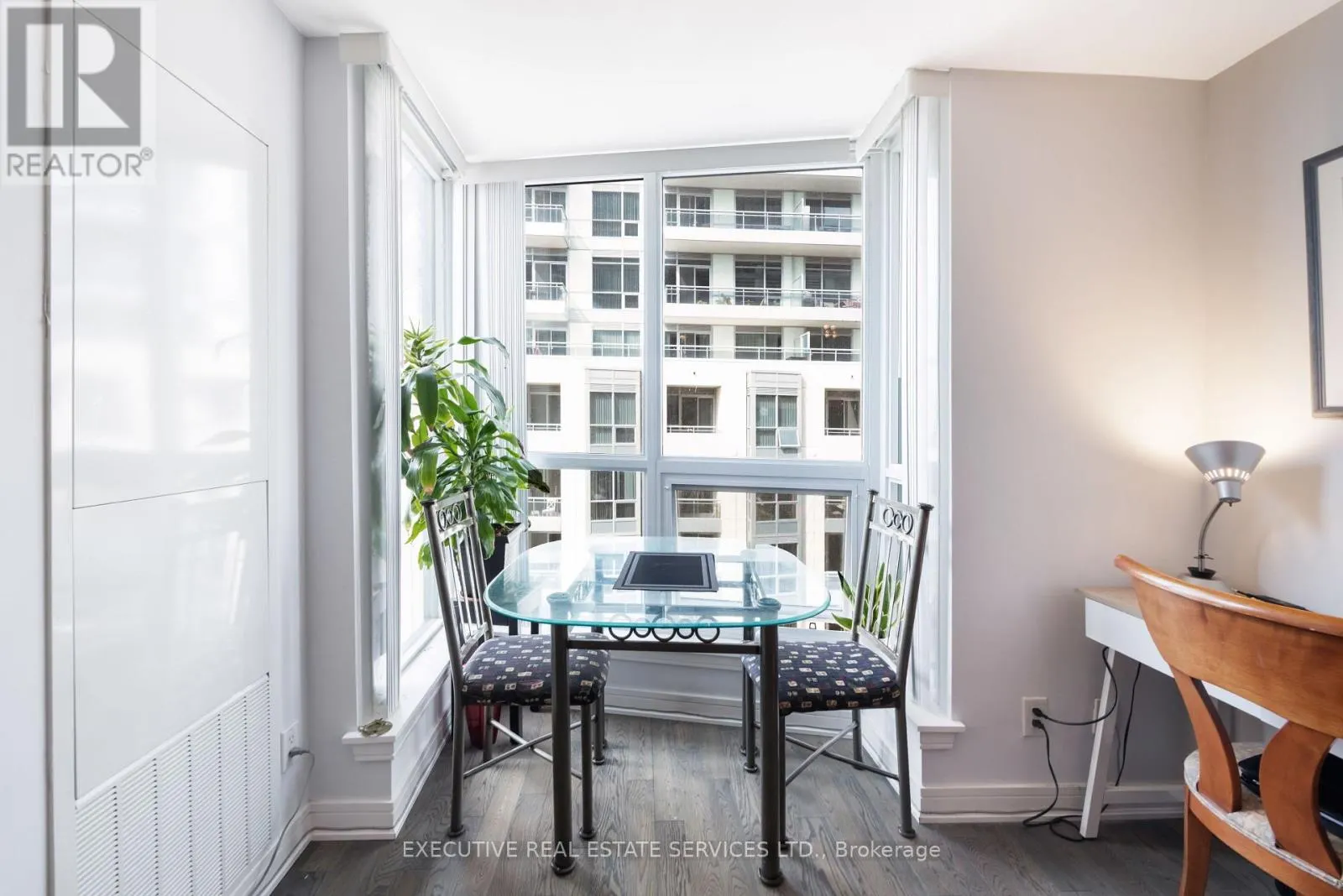 #608 - 9191 YONGE STREET SW