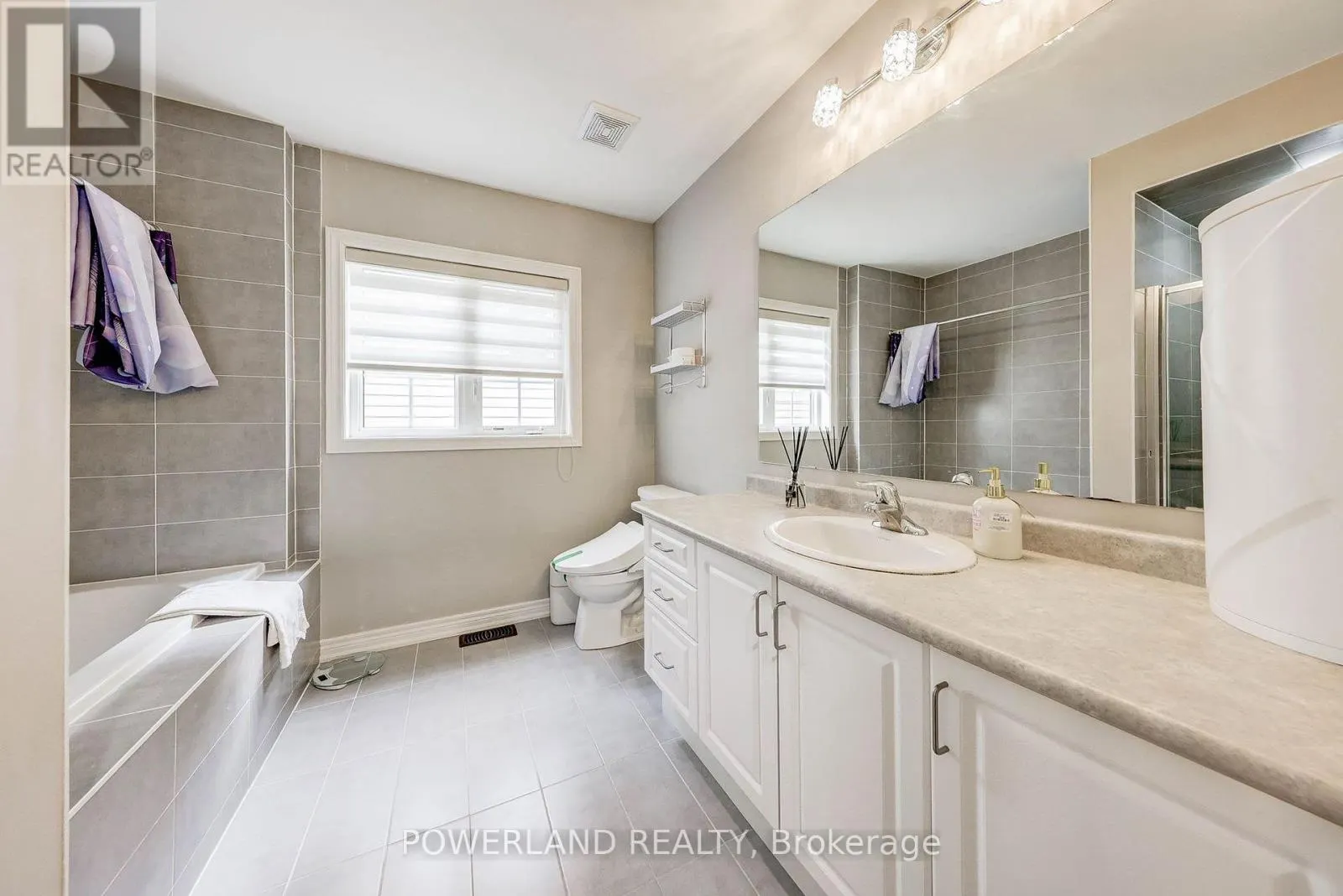 23 CHERNA AVENUE S