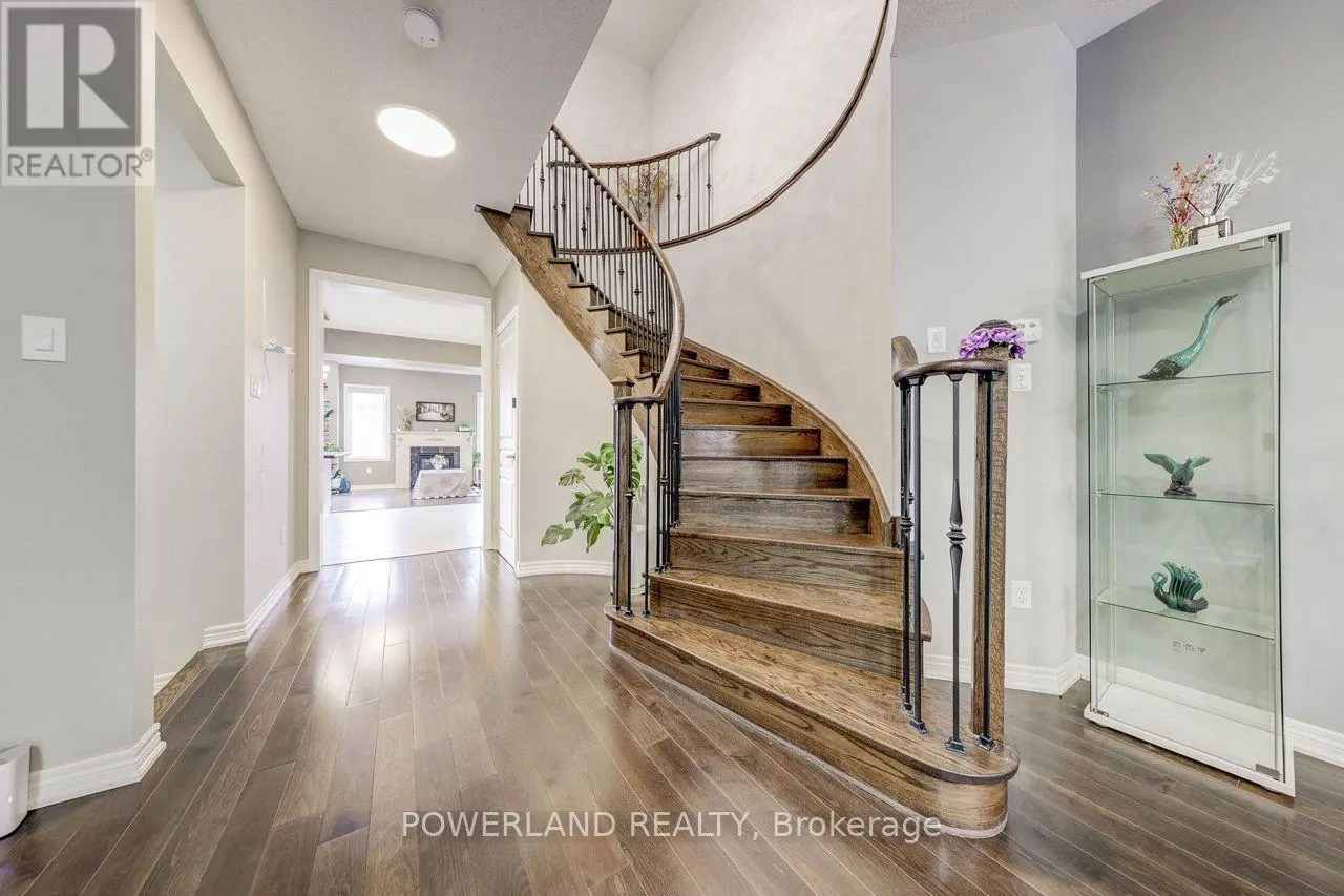 23 CHERNA AVENUE S