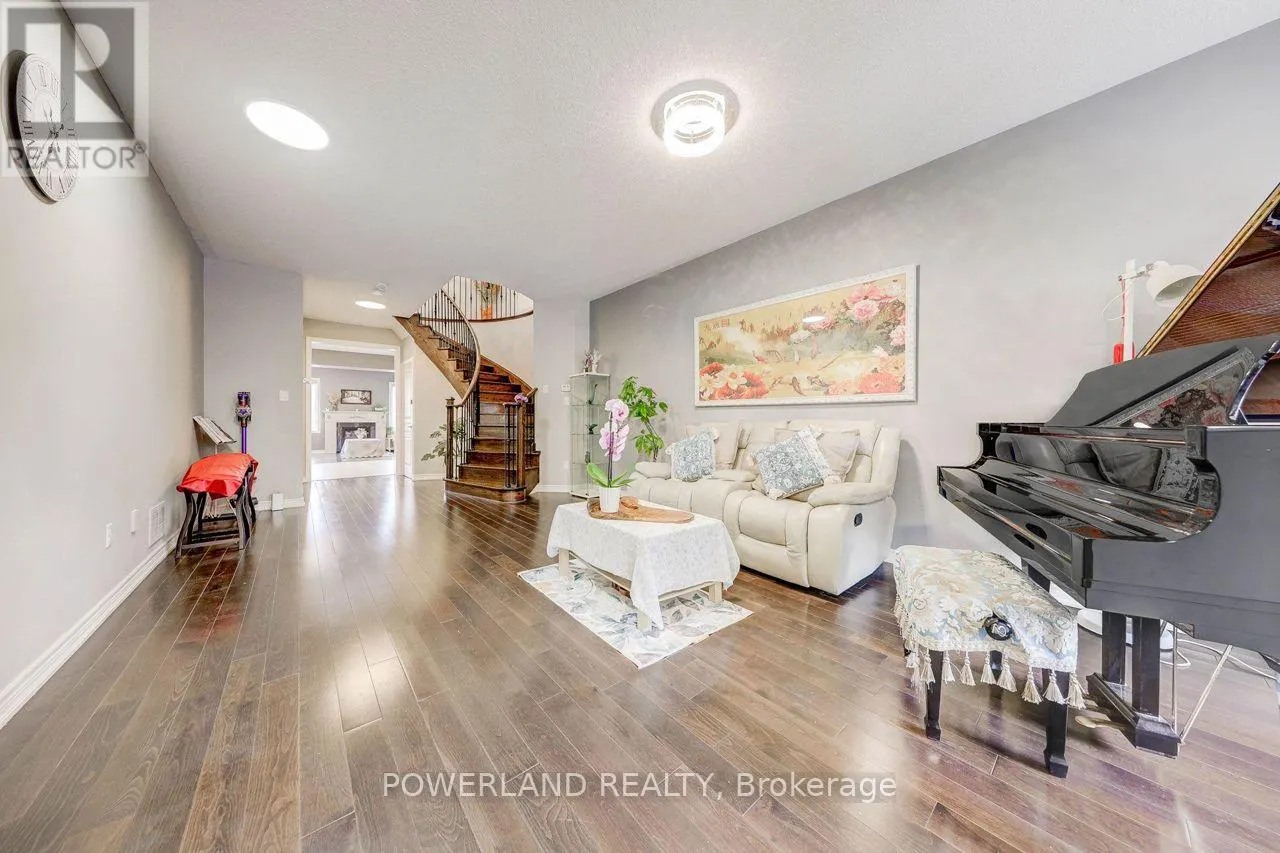 23 CHERNA AVENUE S