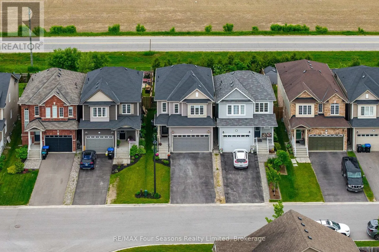 29 WAGNER CRESCENT