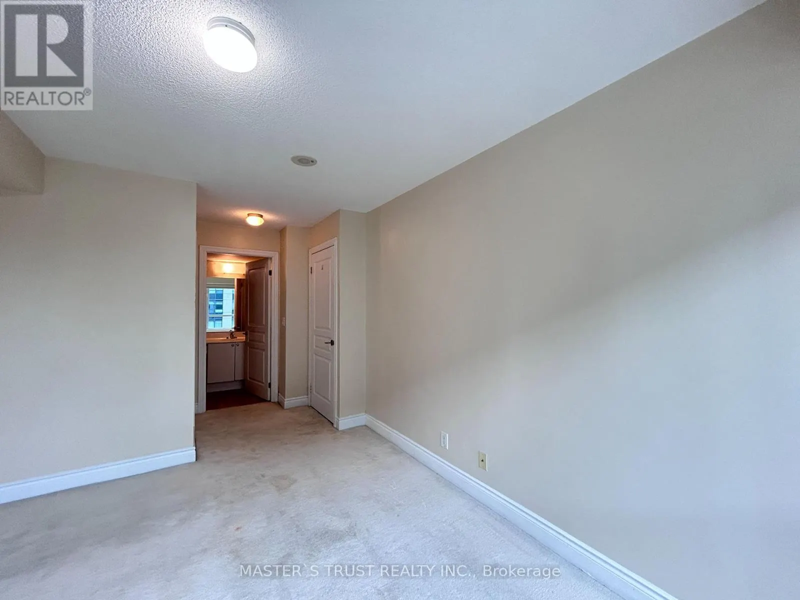 516 - 32 CLEGG ROAD